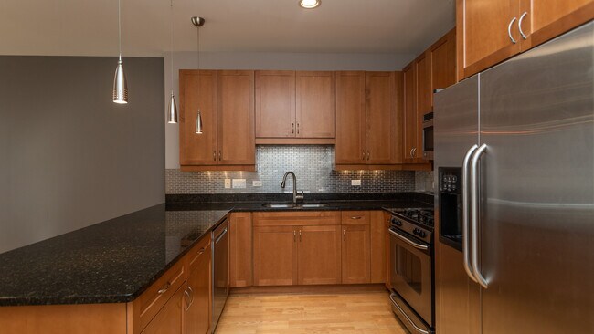 Foto del edificio - 4553 N Magnolia Ave