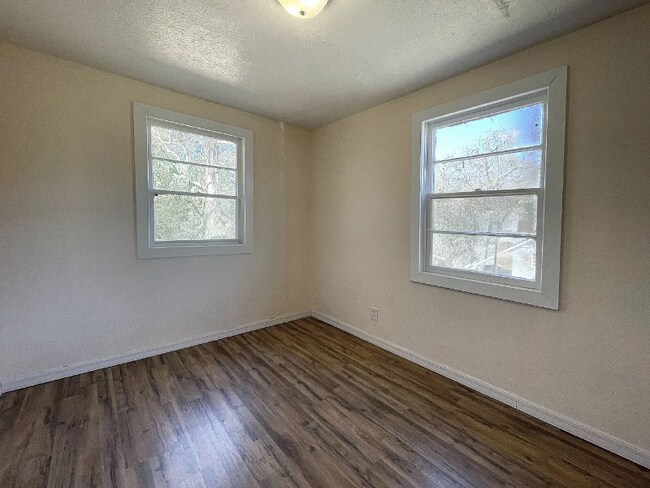 Foto del edificio - 1431 W 18th St