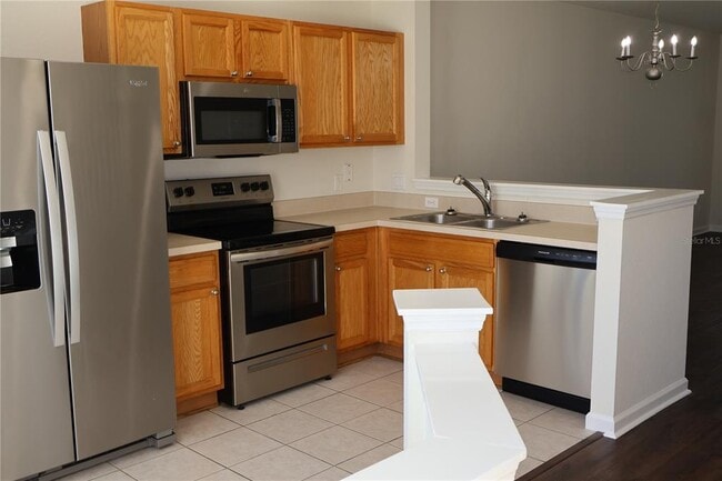 Building Photo - 4476 SW 49th Ave