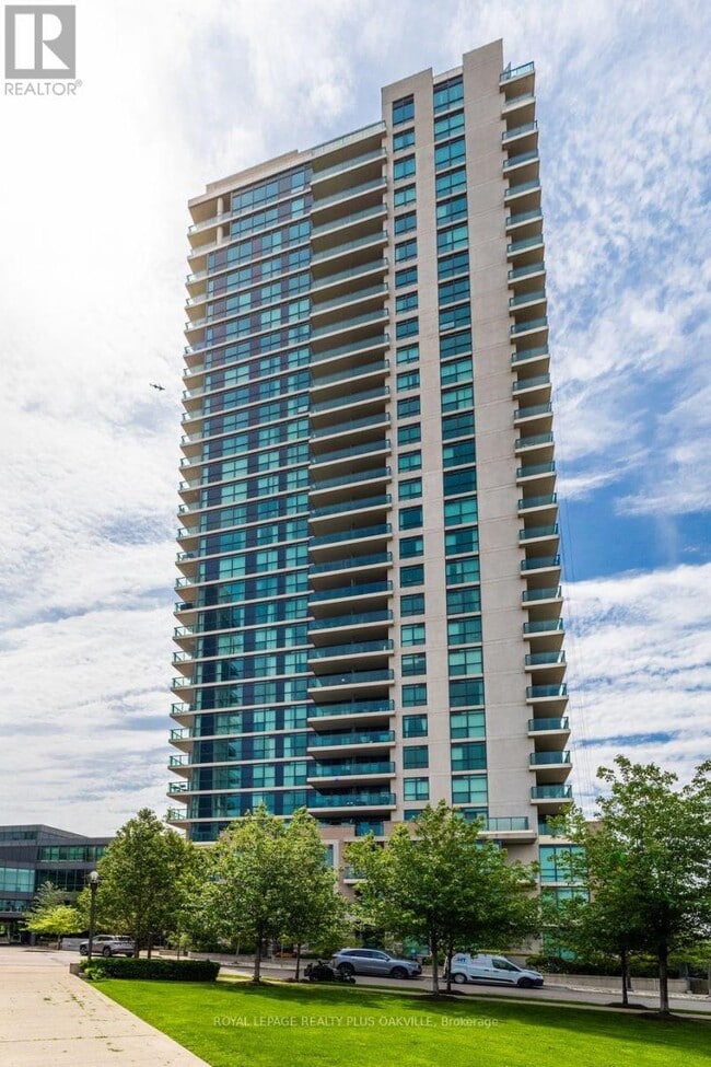 Photo du bâtiment - 215-2215 Sherway Gardens Rd