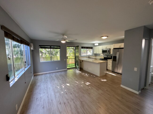 Building Photo - 91-249 Makalauna Pl