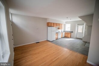 Building Photo - 1107 N 3rd St