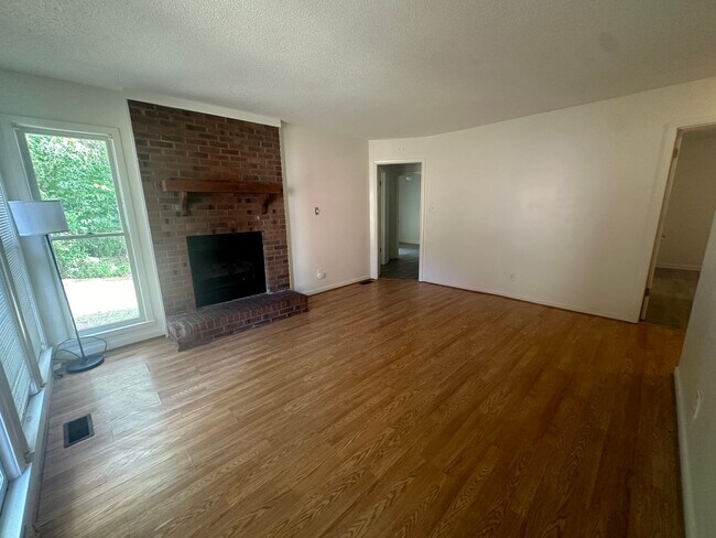 Building Photo - 3314 Arrowhead Rd