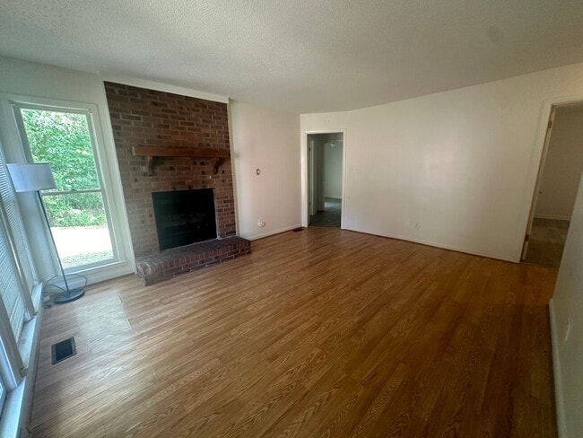 Foto del edificio - 3314 Arrowhead Rd