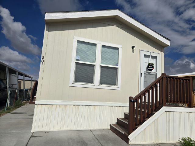 Building Photo - 4650 E Lake Mead Blvd