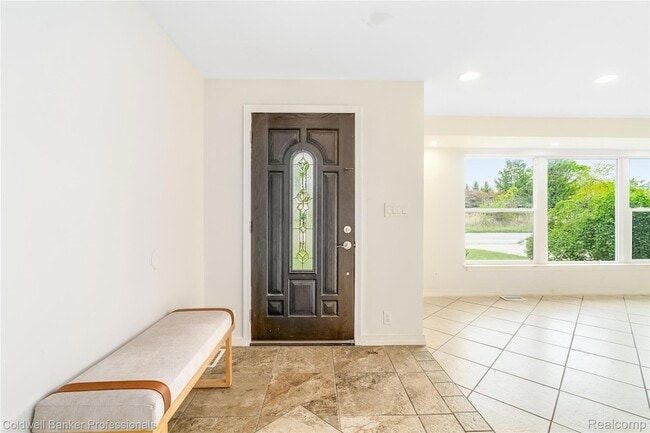 Photo - 7841 Haggerty Rd House