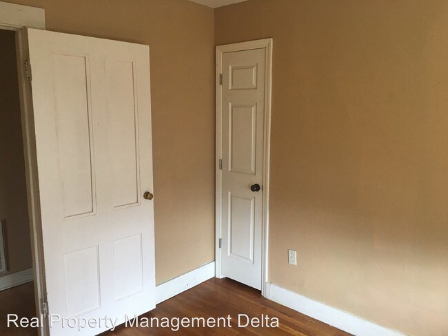Foto del edificio - 3 br, 1 bath House - 1000 W Vine St