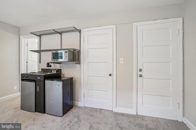Foto del edificio - 904 N Ivy St