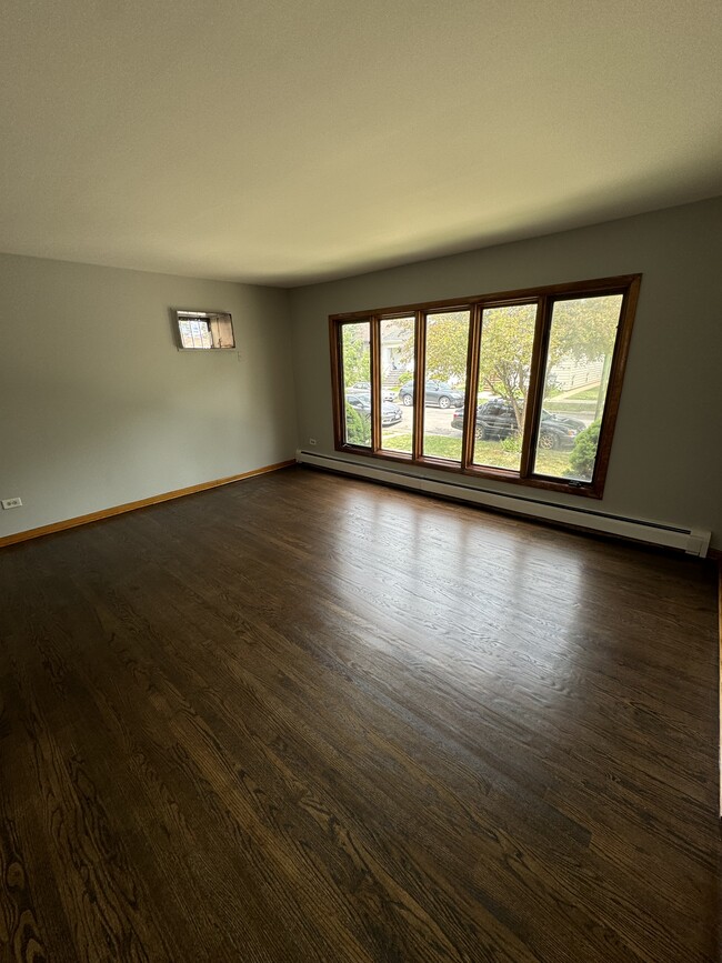 Building Photo - 2714 N Mason Ave