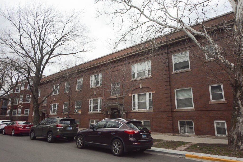 Primary Photo - 1422 W Rosemont Ave
