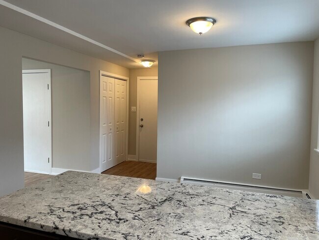 Foto del edificio - 7541 Roberts Rd