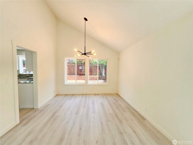 Foto del edificio - 3112 Wells Ave S