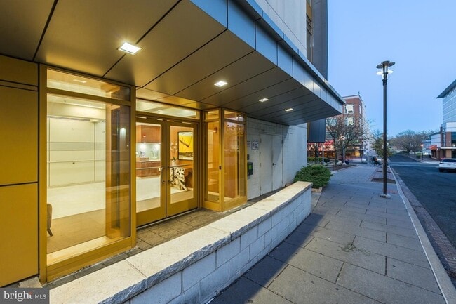 Building Photo - 6500 America Blvd