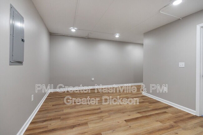 Building Photo - 201 Sylvis St