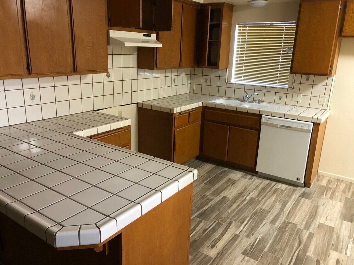 10 2 Bedroom Apartments for Rent in Gardena, CA Westside Rentals