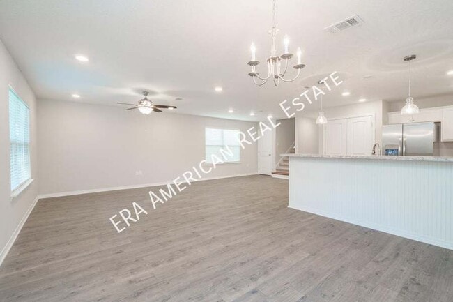 Building Photo - 317 Dahlquist-