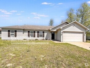 Building Photo - 18 Deer Run Dr