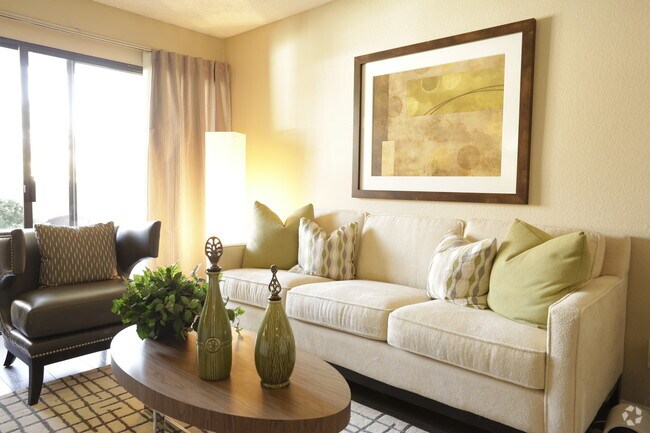 La Jolla Blue Apartments San Diego, CA