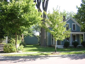 Building Photo - 177 Nicollet St