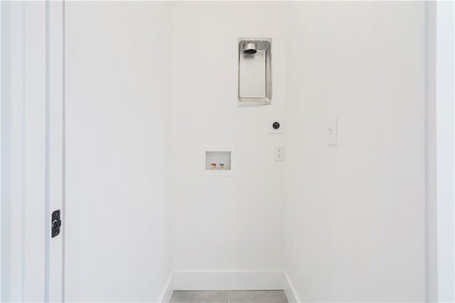 Foto del edificio - 333 Sweetspire Ct