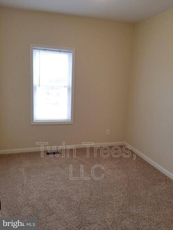 5937 King St Unit Apt. A, Mount Jackson, VA 22842 Condo for Rent in