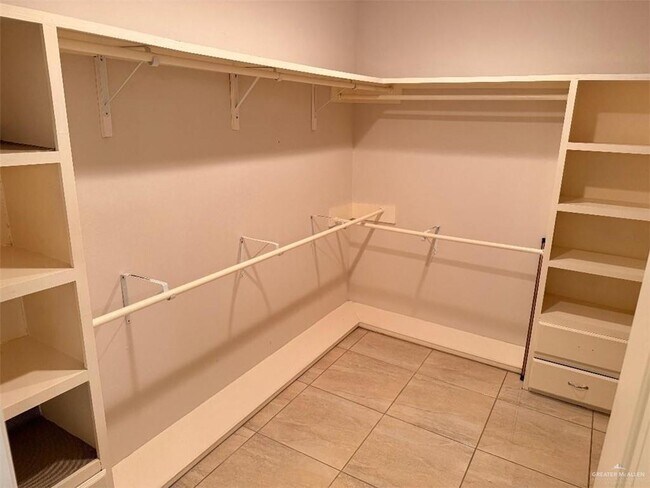 Foto del edificio - 12 N 26th St