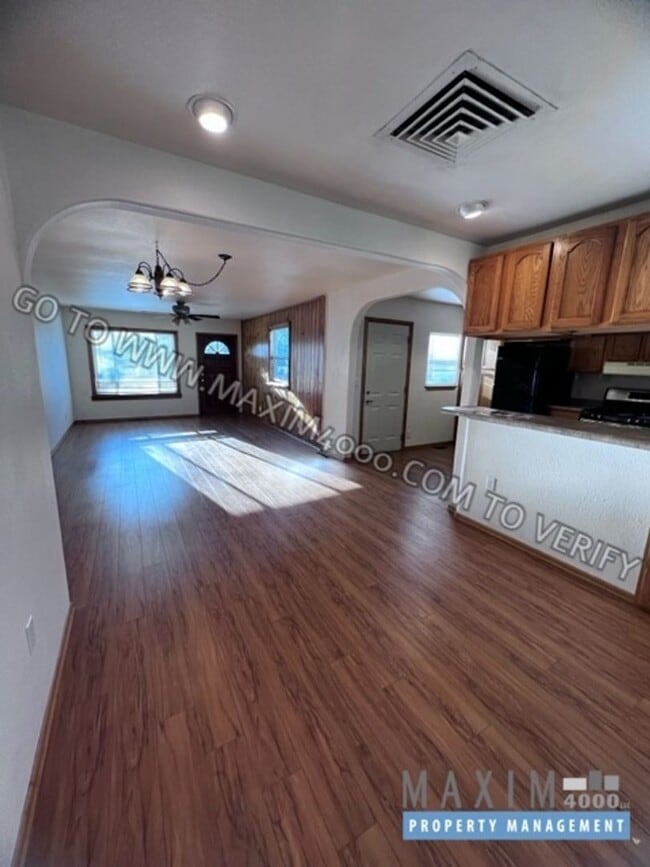 Photo - 2059 N 26th St House