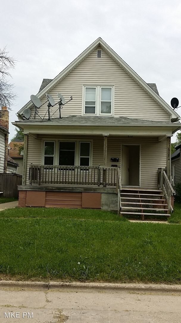 Building Photo - 4707-4710 10th Ave
