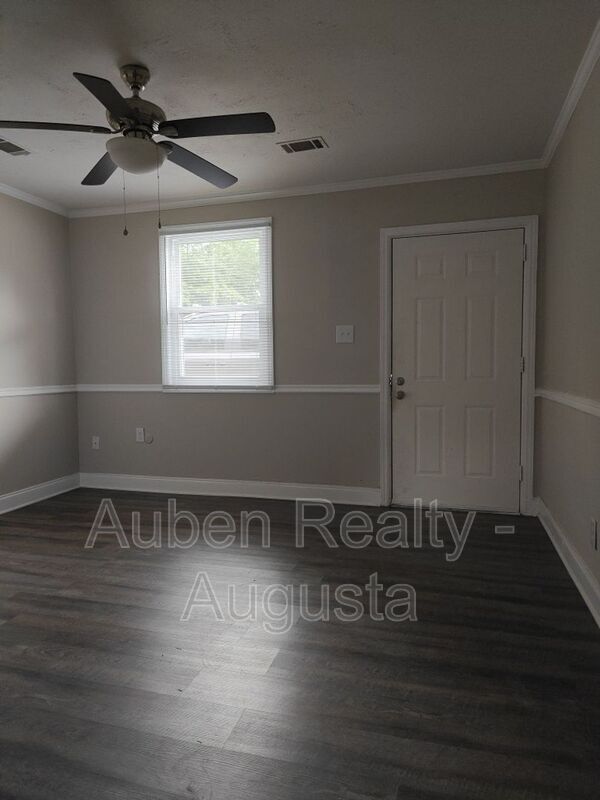 Foto del edificio - 4432 Wrightsboro Rd