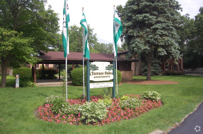 Building Photo - Terrace Oaks Apartments