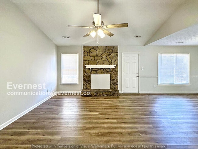 Building Photo - 95 Rosebud Ln