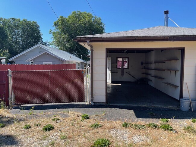 Building Photo - Morrill-PM-023-0207