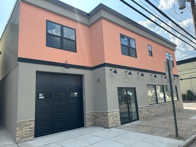 Building Photo - 315 Centre Ave