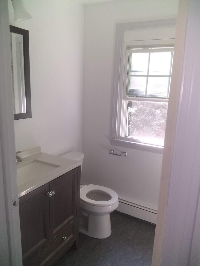 36 Hampden St, Northampton, MA 01060 Townhome Rentals in Northampton