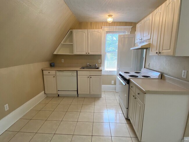 Foto del edificio - Cute studio for rent in the historic River...