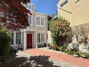 Building Photo - 1330 Sanchez St