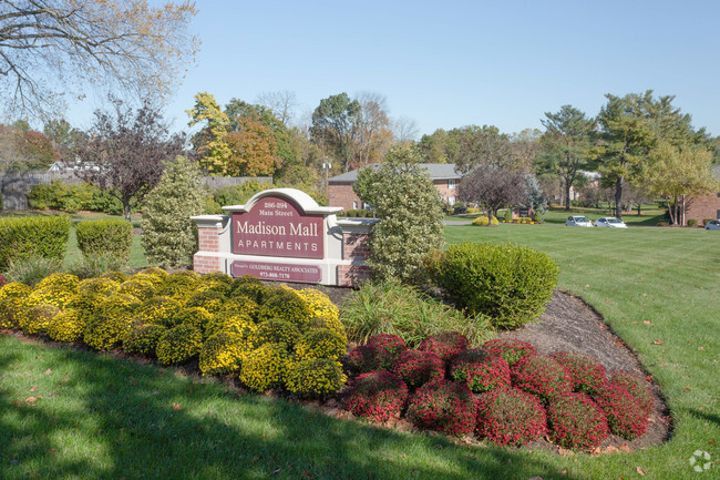 Foto del edificio - Madison Mall Apartments