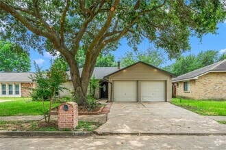 Building Photo - 16323 Maplemont Dr
