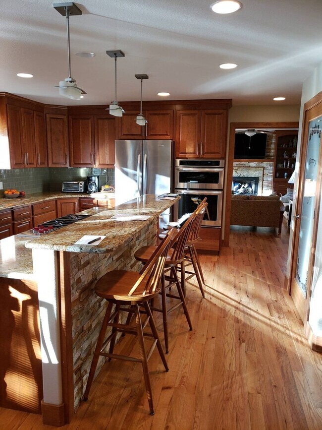 Foto del edificio - Beautiful home on Anchoria Way FOR RENT