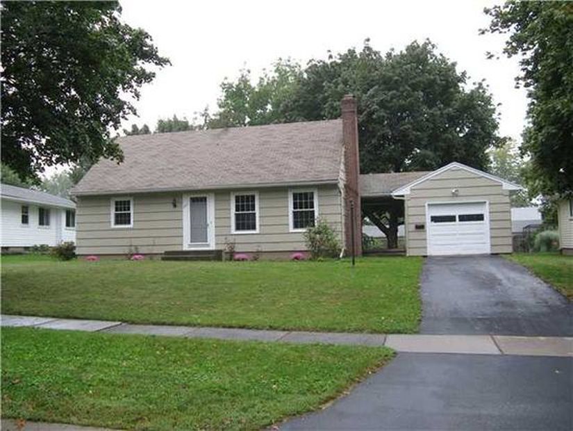 347 Sandalwood Dr, Rochester, NY 14616 House Rental in Rochester, NY