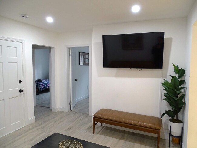 Foto del edificio - 18 Pleasant St