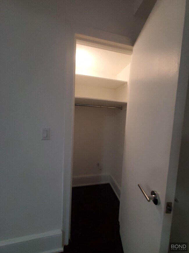 Foto del edificio - 160 W 73rd St