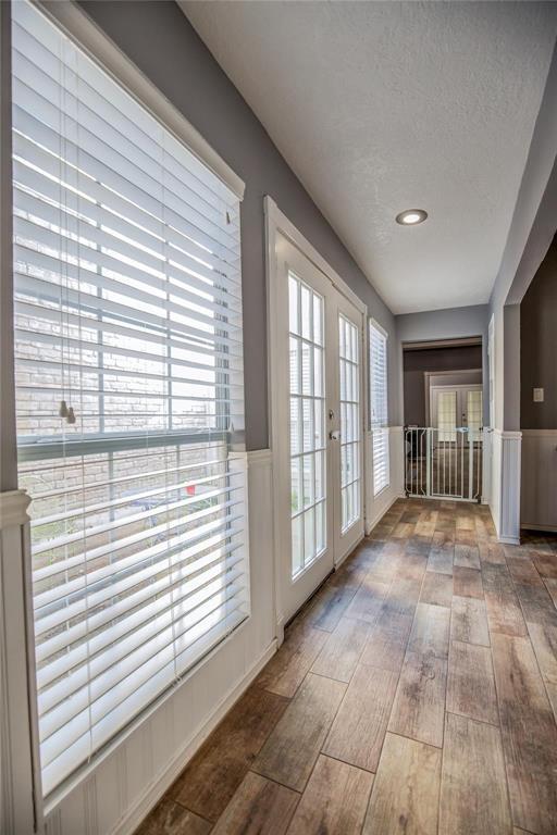 Building Photo - 87 Artesian Way