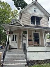Building Photo - 260 Chestnut St