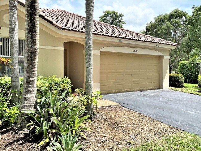 Building Photo - 1826 Sirius Ln