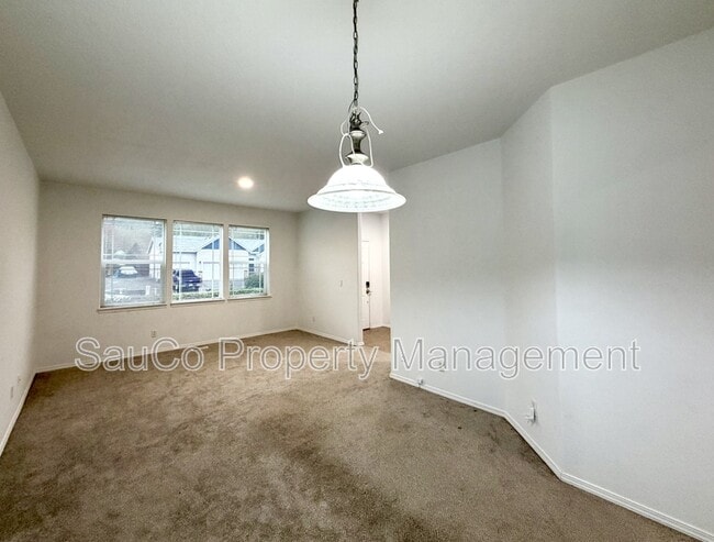 Foto del edificio - 3640 Park Dr