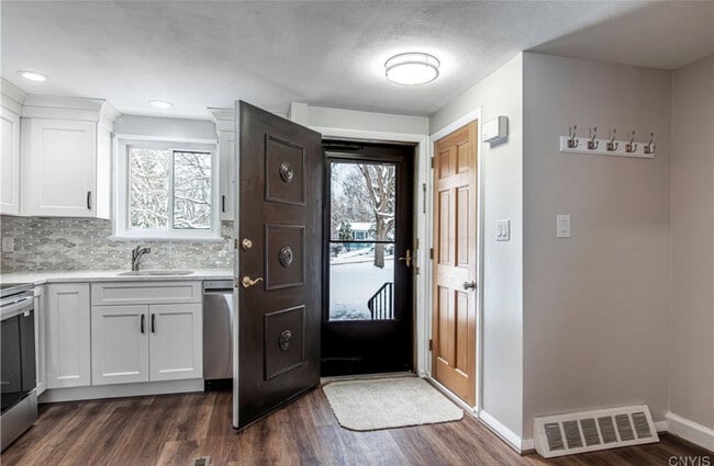 Building Photo - 29 Chestnut Hls