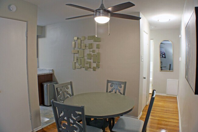 Foto del edificio - Bevo Apartments