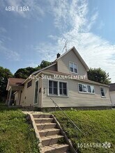 Building Photo - 419 Brenner St NE