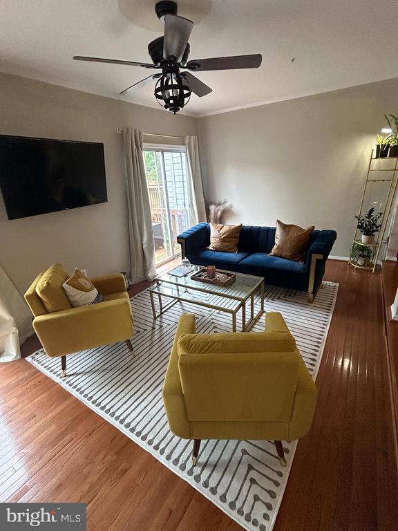Foto del edificio - 7723 Blueberry Hill Ln